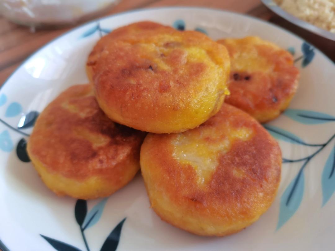 平底锅就能做，香甜软糯的南瓜饼，一次成功