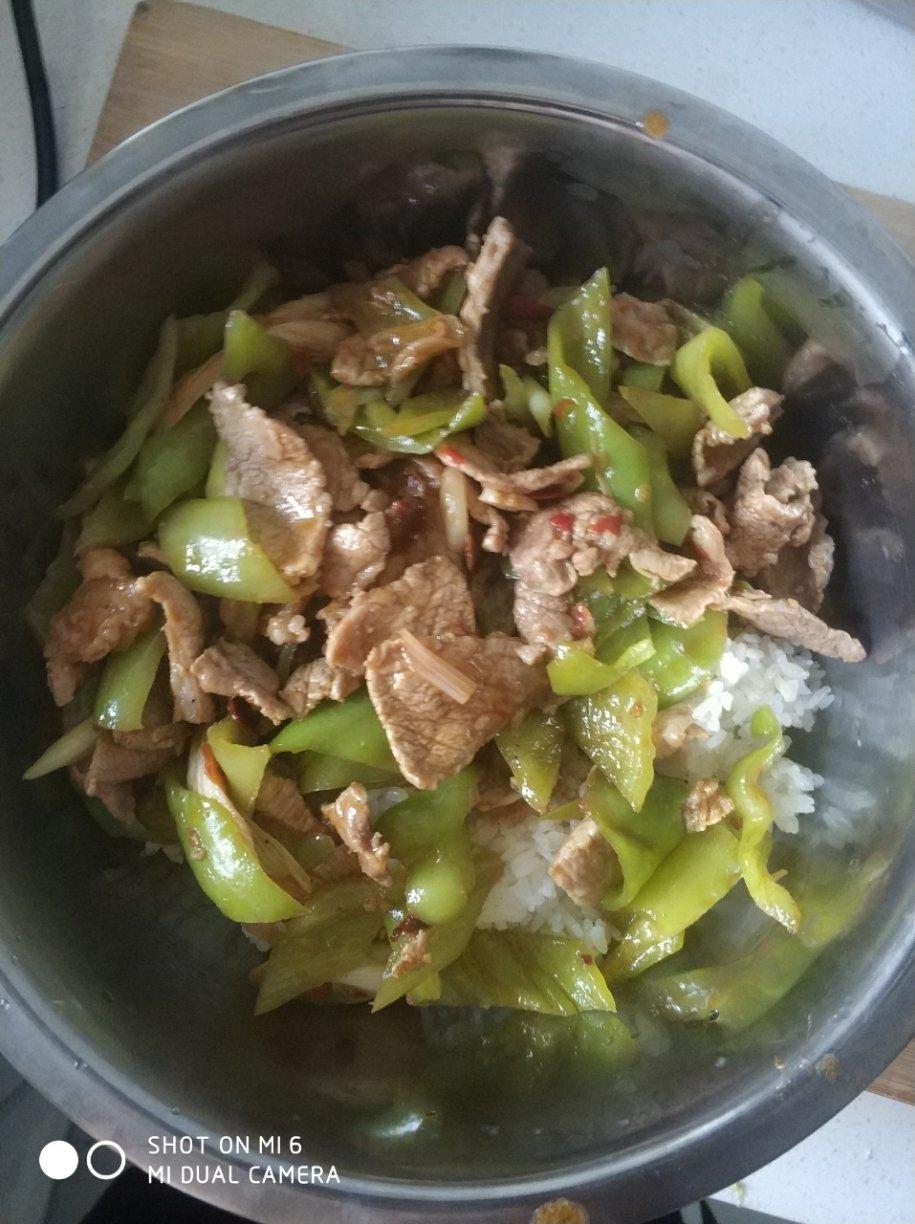 青椒炒肉片