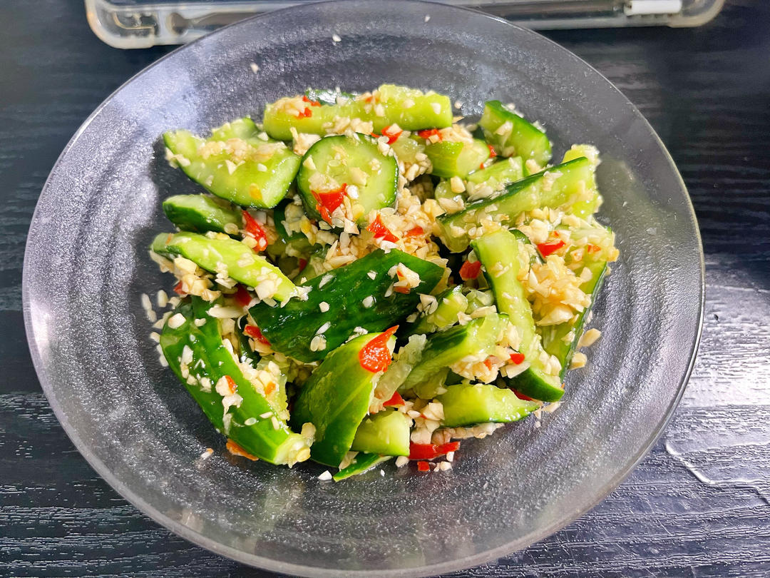 赞不绝口拍黄瓜🥒