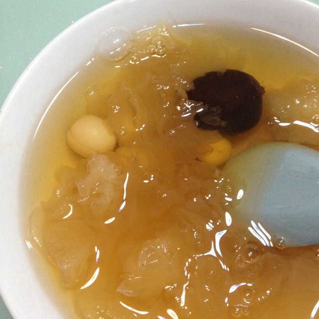红枣银耳莲子羹