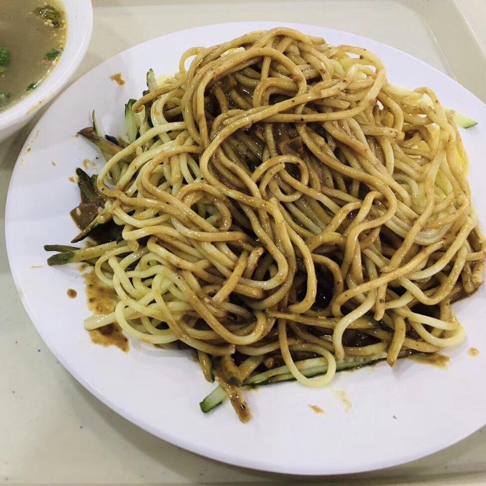 北京峨眉酒家凉面的做法