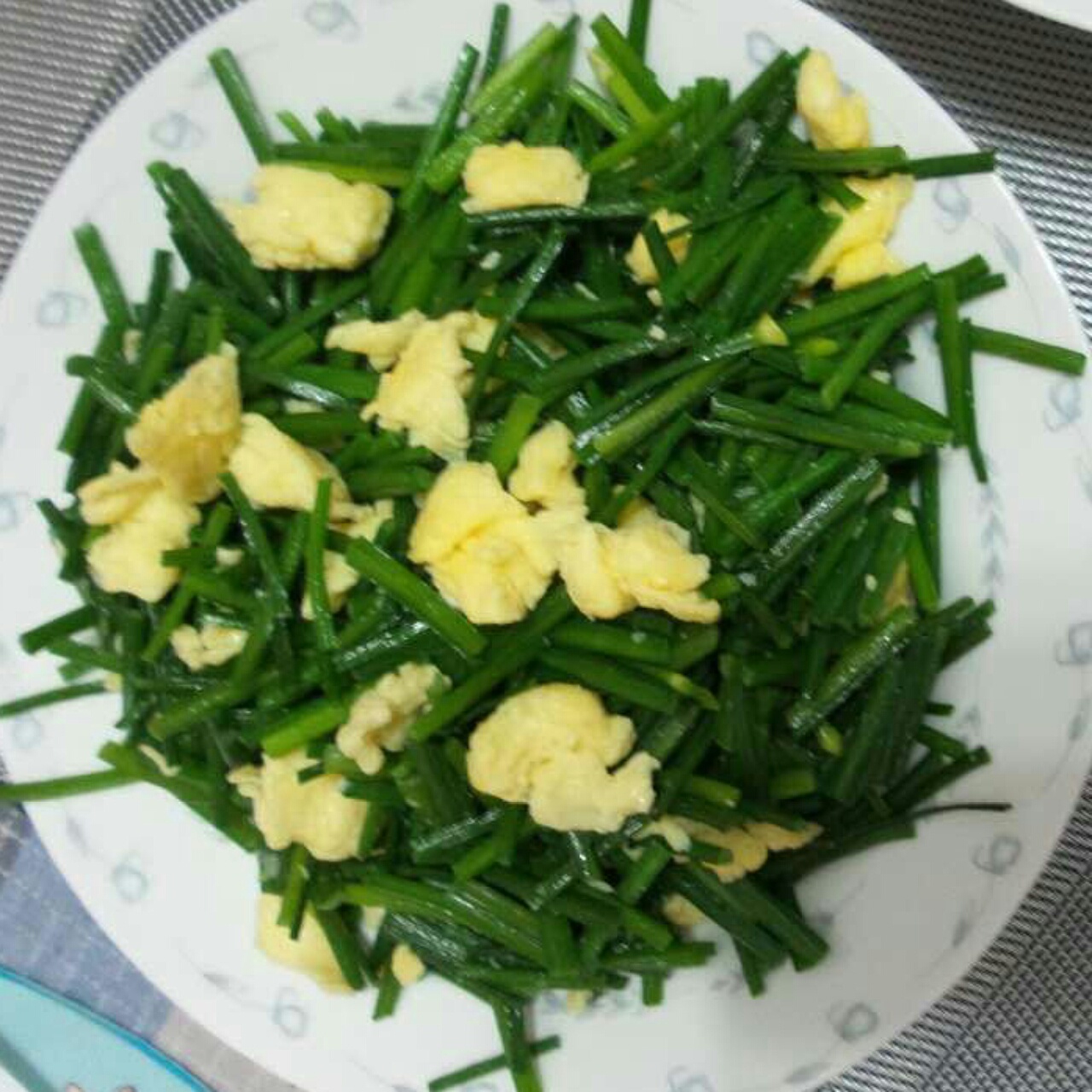 韭菜苔炒蛋