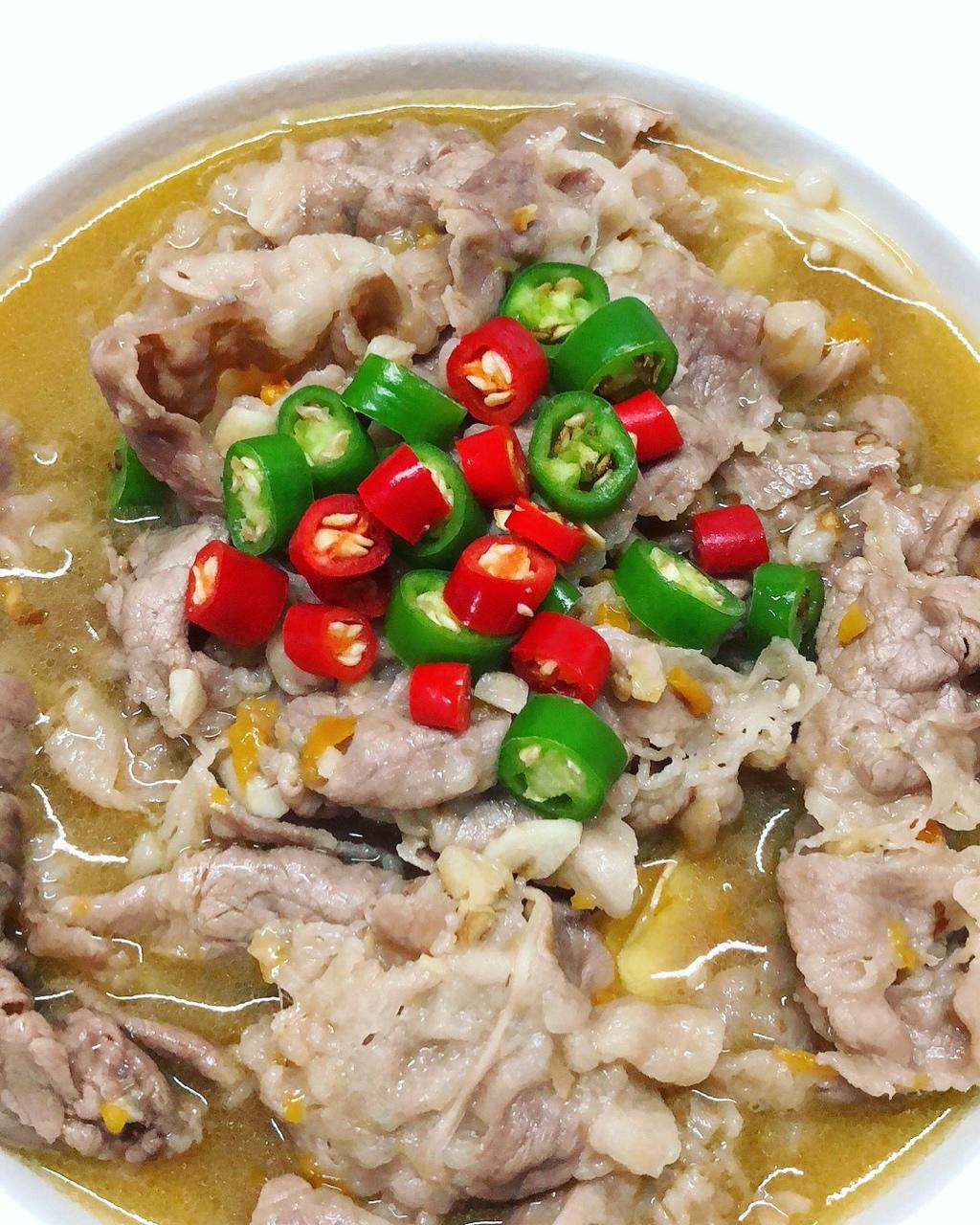 酸汤肥牛