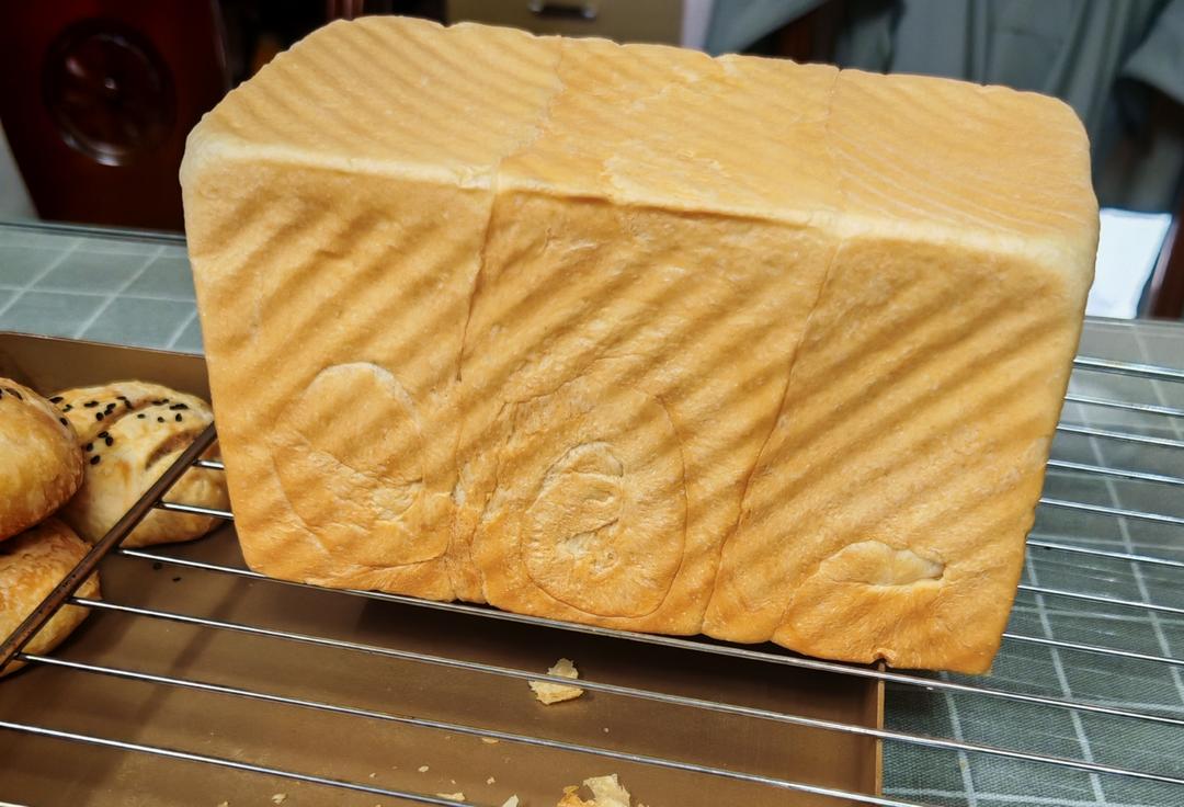 Poolish种（波兰种）吐司——不推荐不行的吐司配方