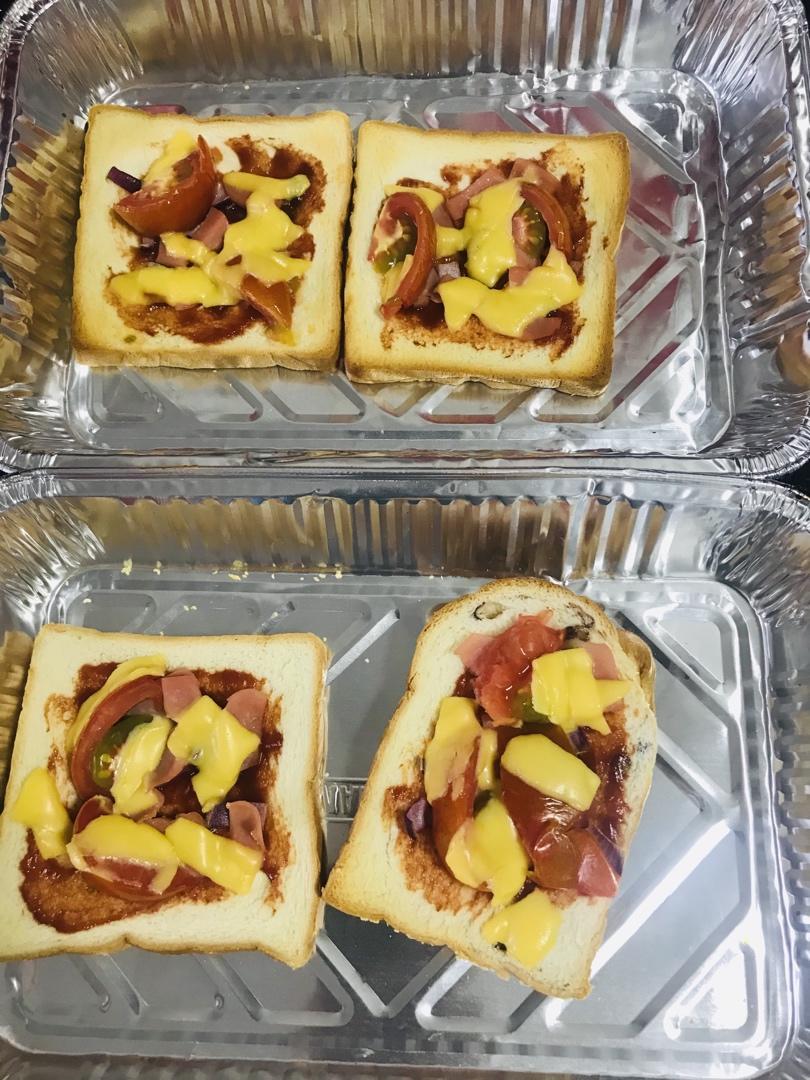 超好吃面包披萨🍕