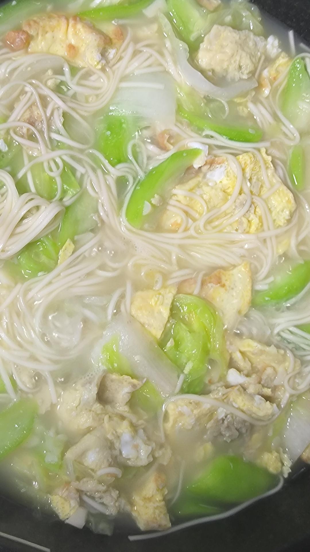 丝瓜鸡蛋面