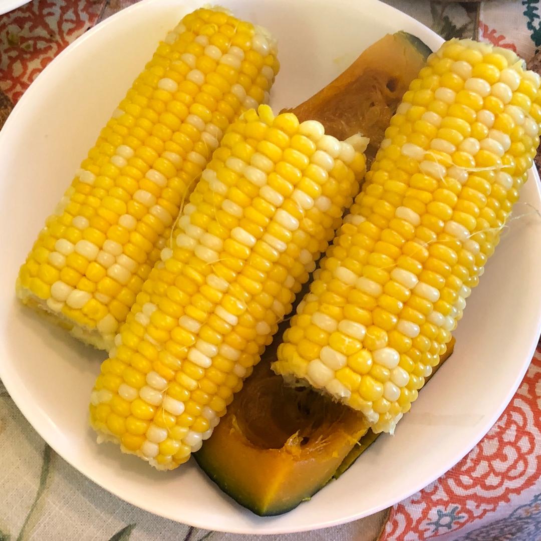 maggie麦果果做的蒸玉米