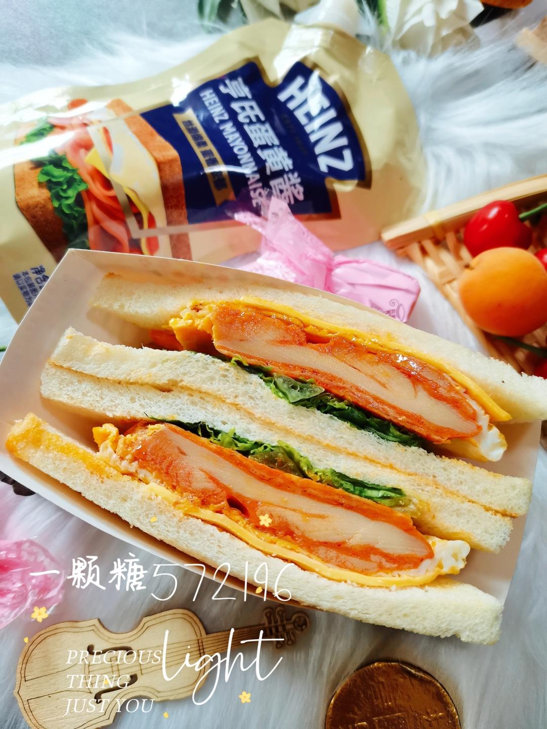 早餐三明治 用亨氏蛋黄酱
