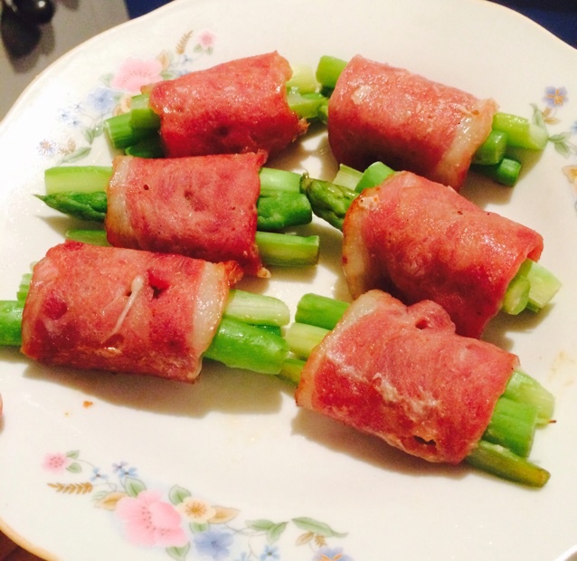 芝士培根芦笋卷