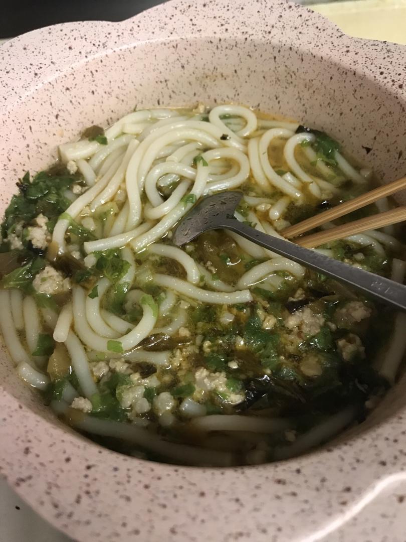 昆明小锅米线（视频在最后）