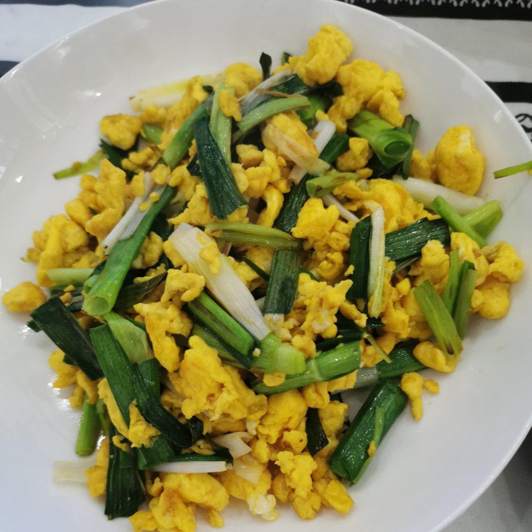 蒜苗炒鸡蛋