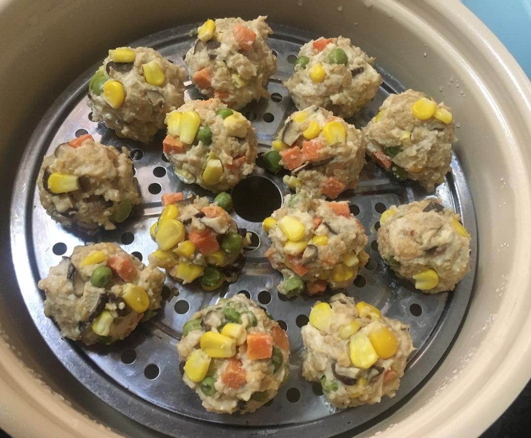 超！香蒸，有鲜鸡汁！香菇鸡胸肉丸子🍄
