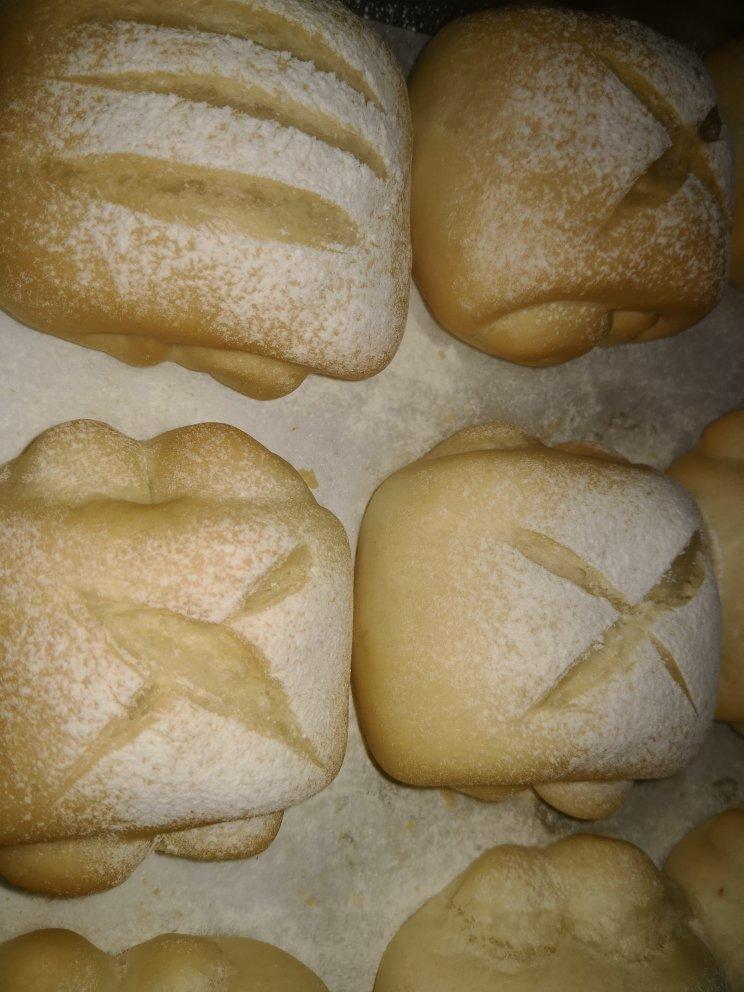 软到不知所措的牛奶卷