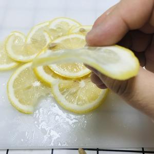 自己在家做的柠檬片柠檬干（空气炸锅，烤箱版本）的做法 步骤4