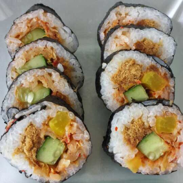 风的颜色-14做的紫菜卷寿司