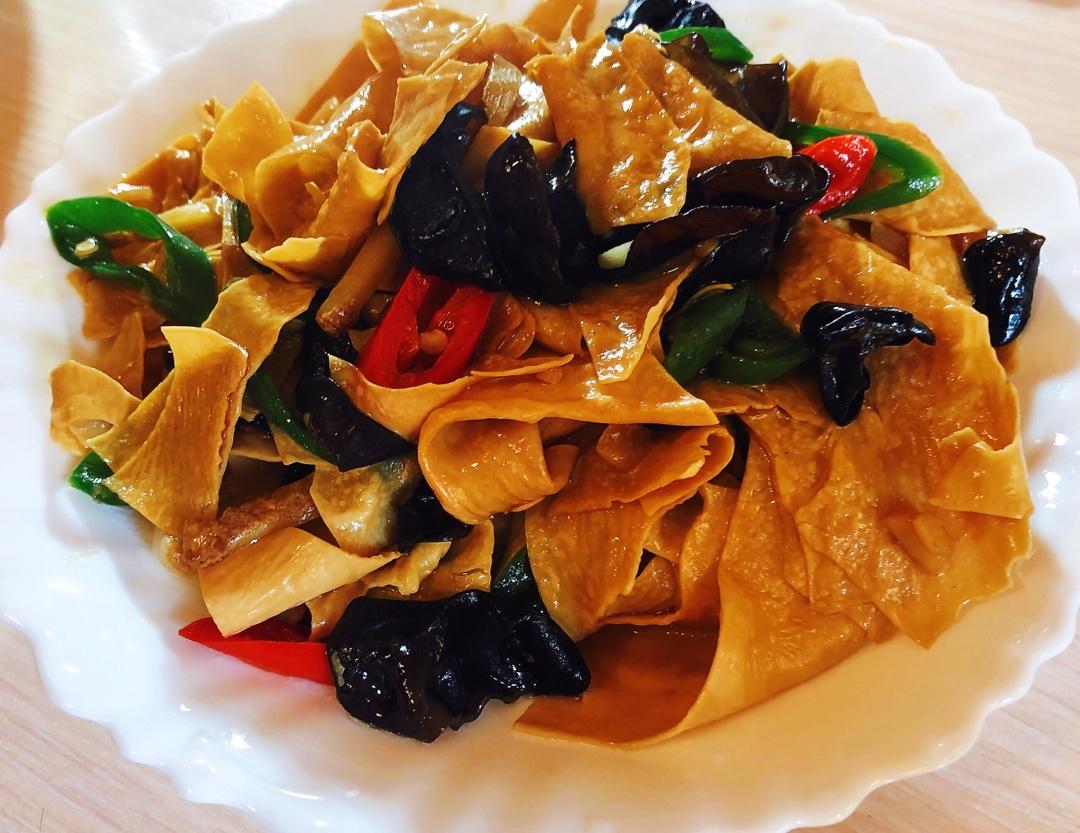 尖椒炒豆皮