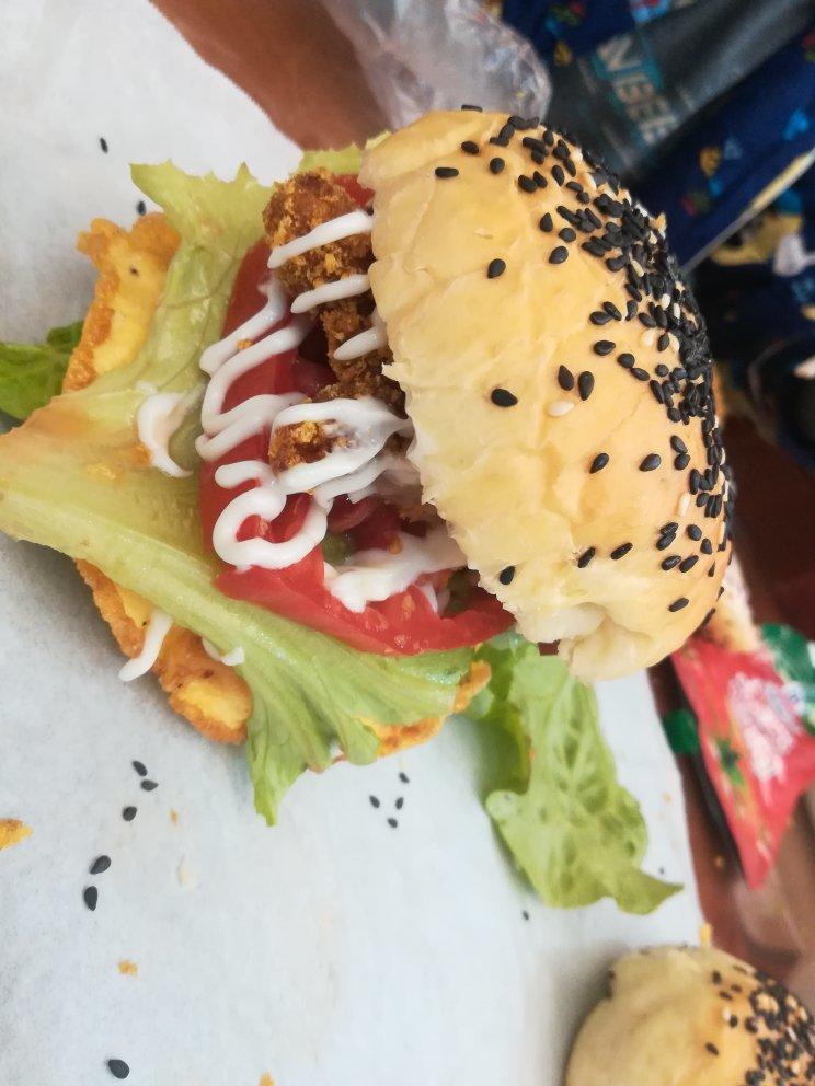 自制营养肉饼汉堡包