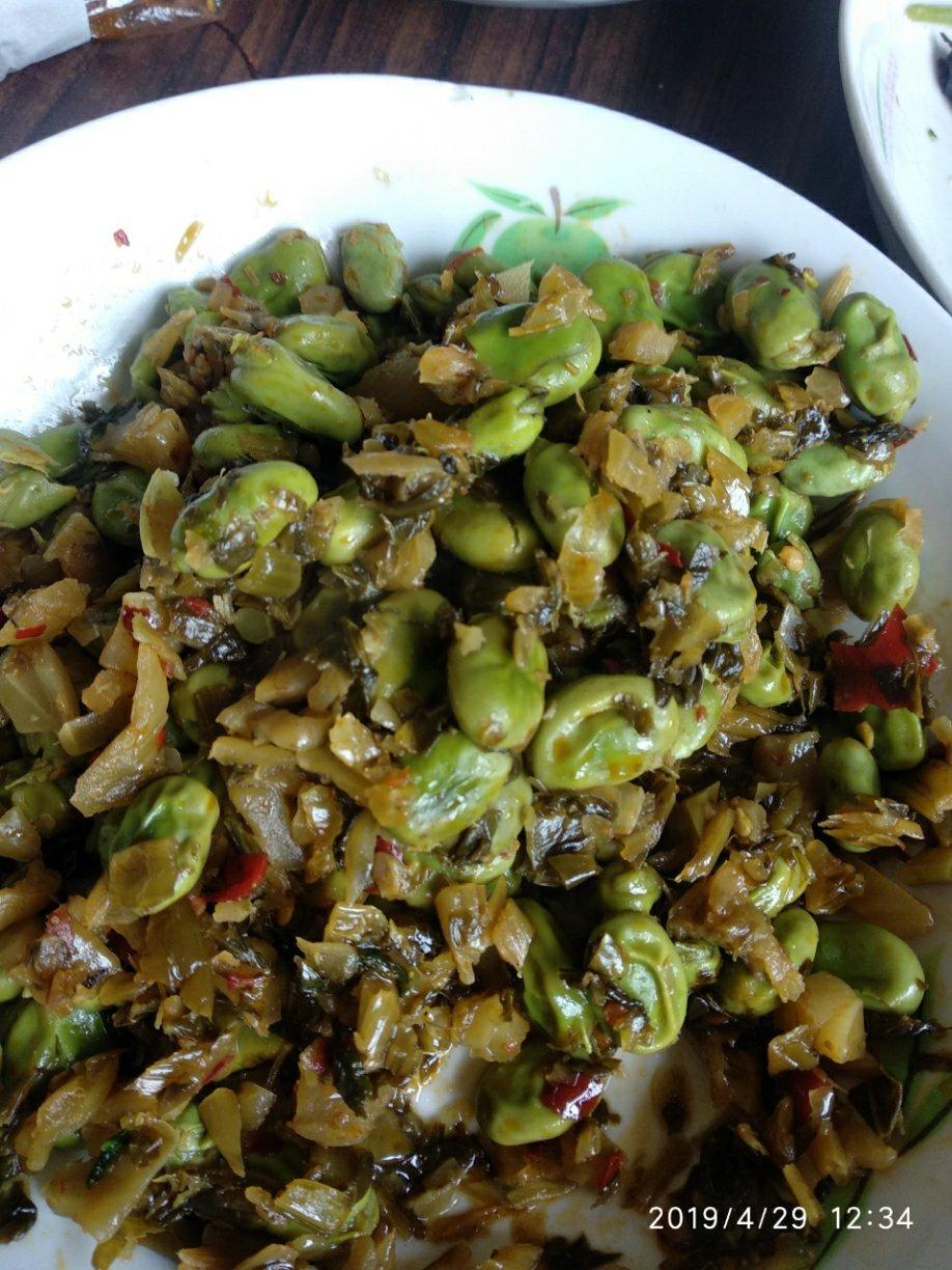 霉干菜烧蚕豆