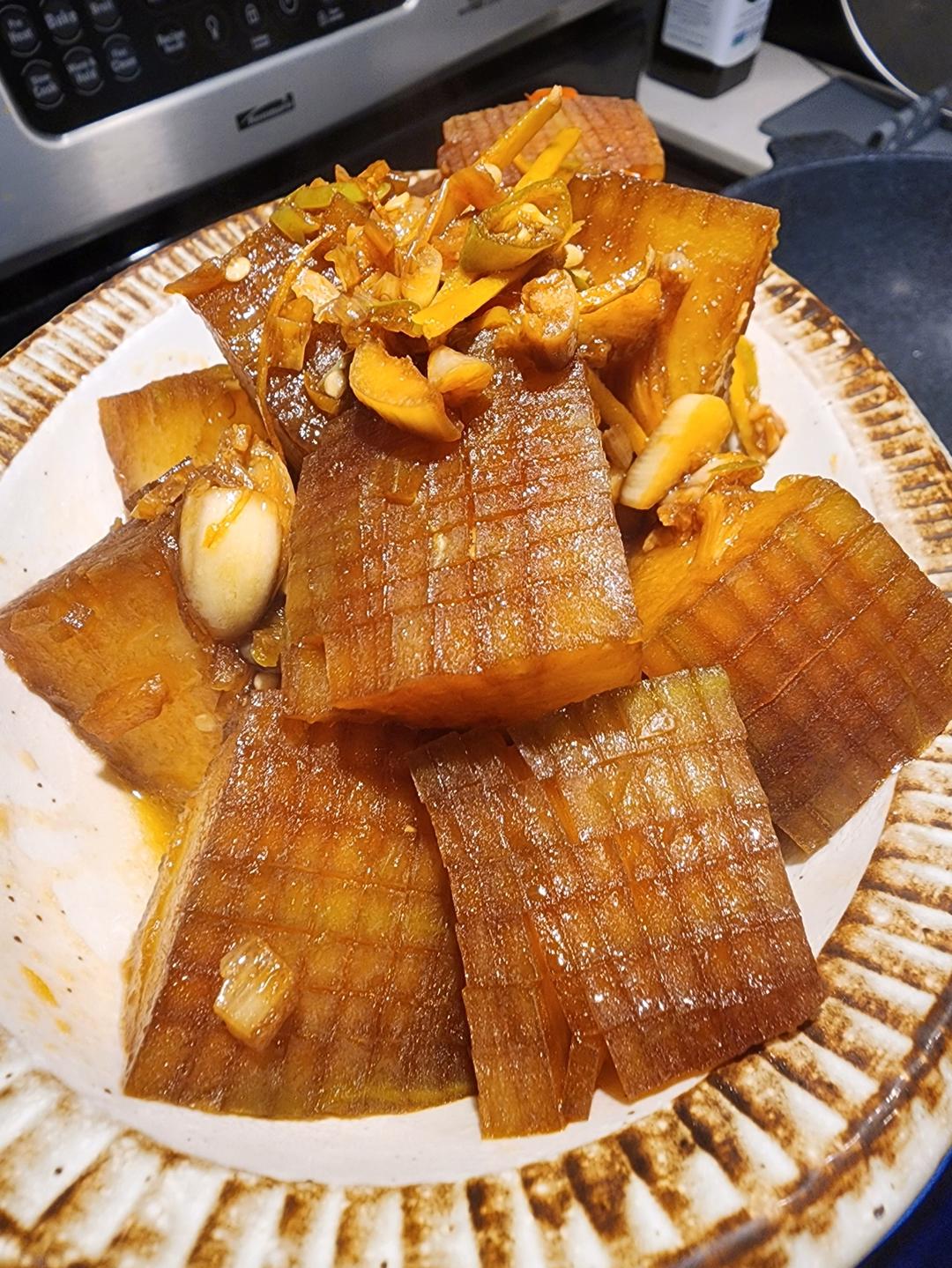 红烧冬瓜最完美做法，不加一滴水，瞬间秒杀红烧肉