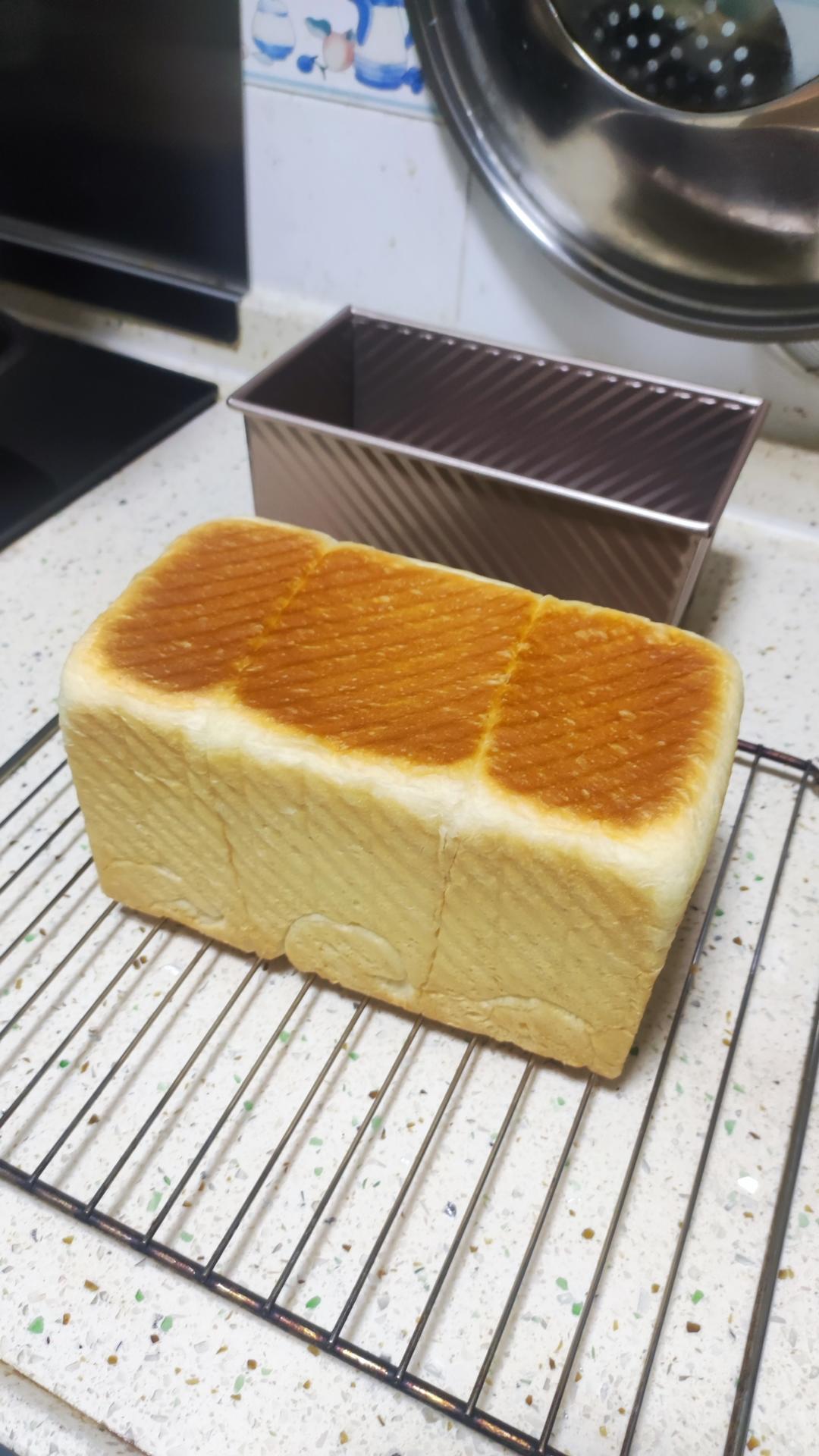 吐司，奶香手撕面包，超级香浓