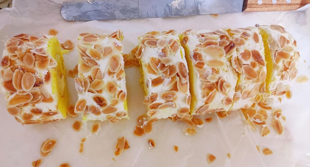 80s风炉同烤4条蛋糕卷💁🏻能看出哪步翻车吗🧐