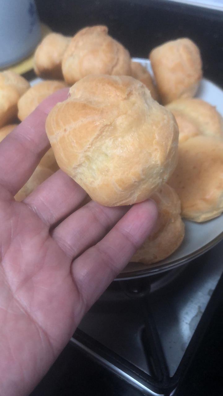 简单易成功的奶油小泡芙做法