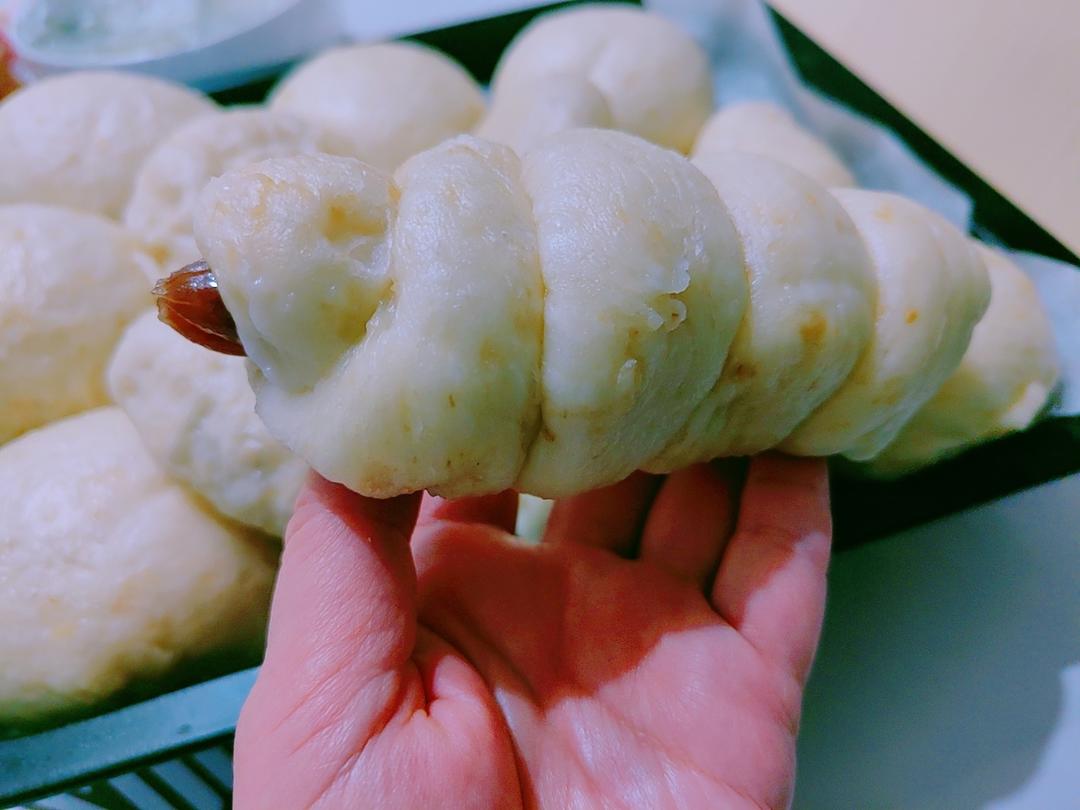 广式腊肠包