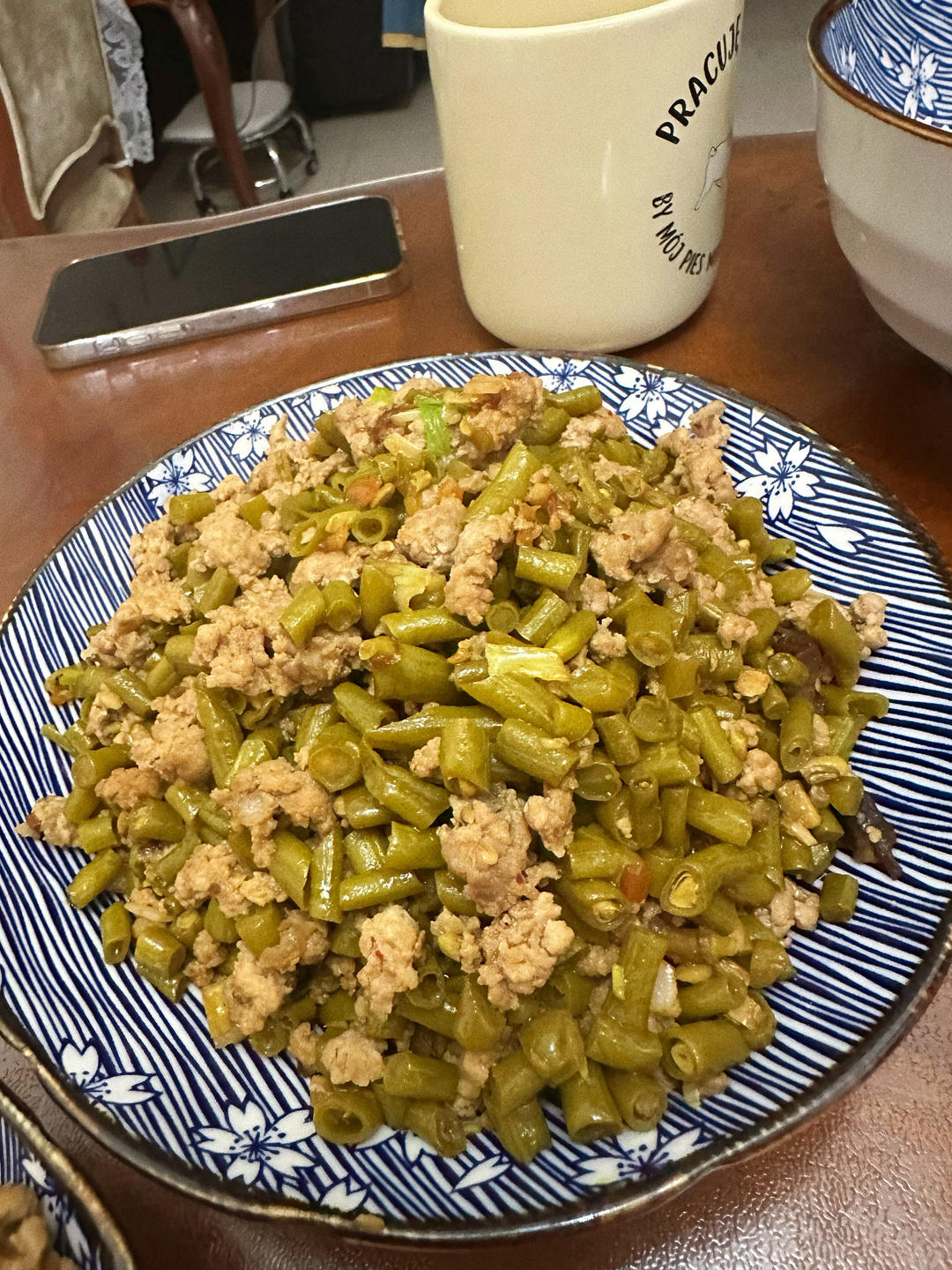 酸豆角炒肉末