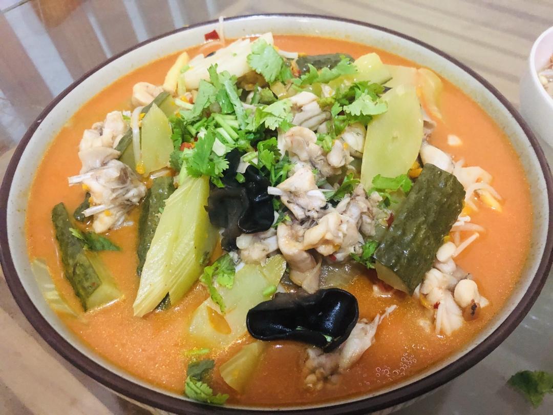 独家秘制 · 泡椒田鸡!