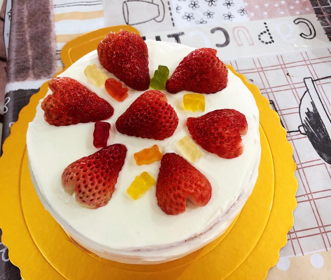 bobo321做的八寸,六寸戚风蛋糕【适合做生日蛋糕的蛋糕胚】