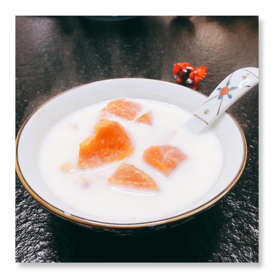 鲜奶炖木瓜