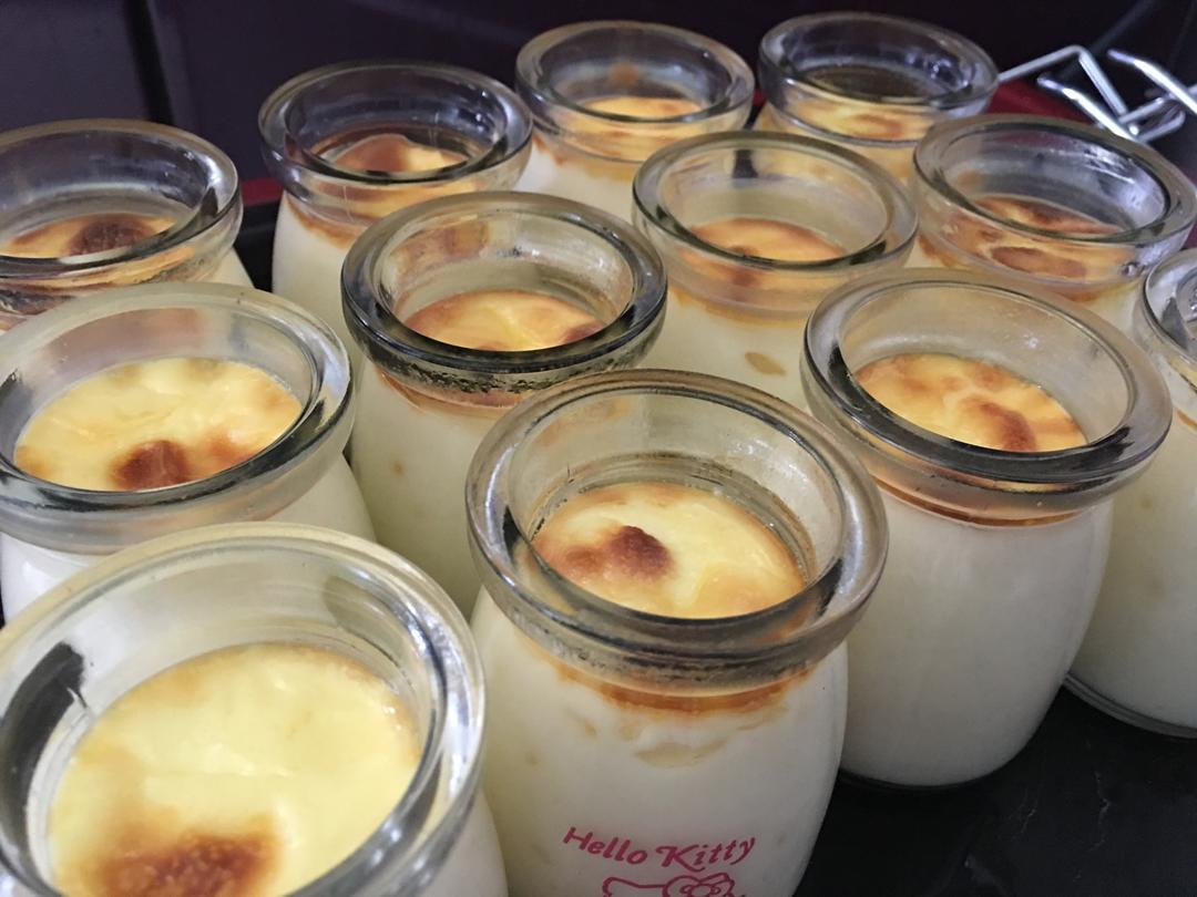 超简单的淡奶油布丁