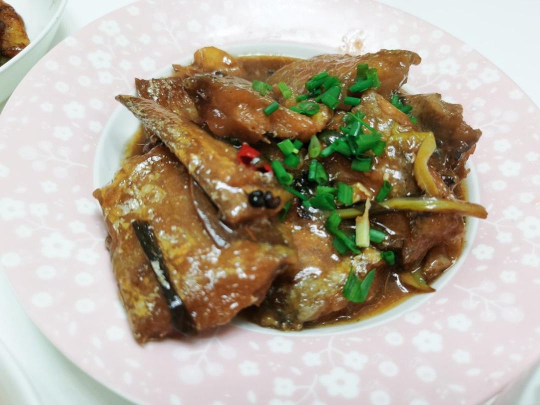 带鱼这样做，保证你胃口大开——糖醋带鱼