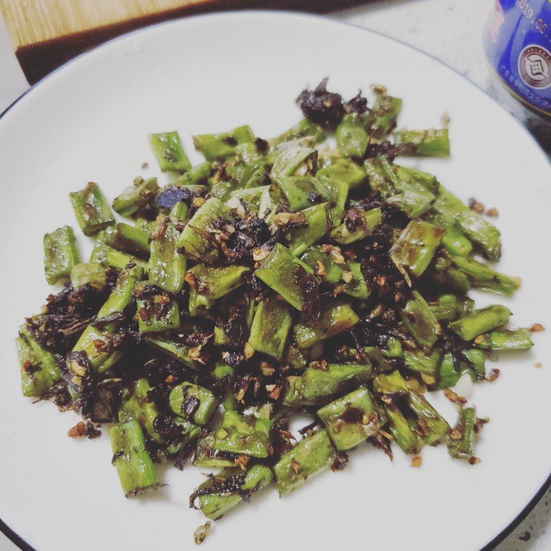 橄榄菜四季豆