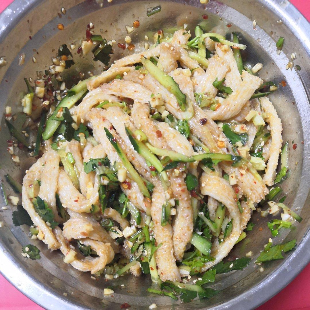 寝室神料理—凉拌牛筋面