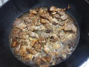 牛腩煲萝卜（电饭锅就能盘的硬菜）的做法 步骤8