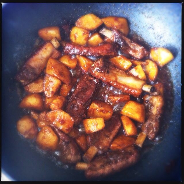 川味土豆烧排骨