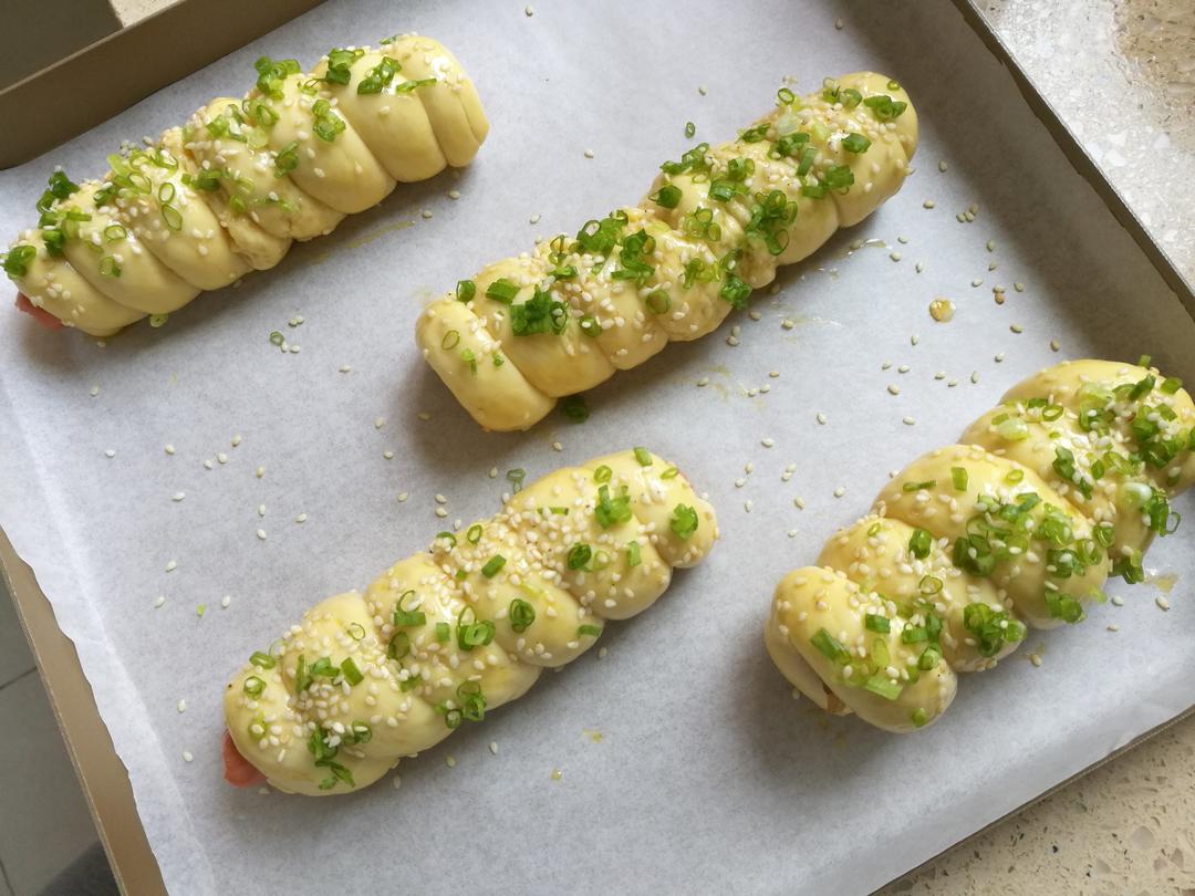 佳佳含含做的培根卷面包