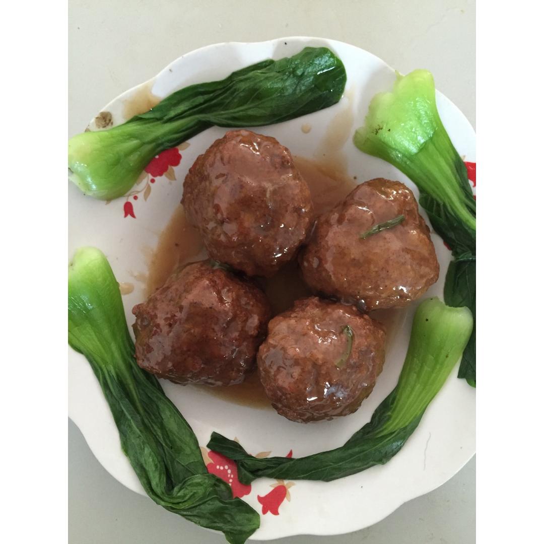 四喜丸子/红烧狮子头 Chinese Meatballs