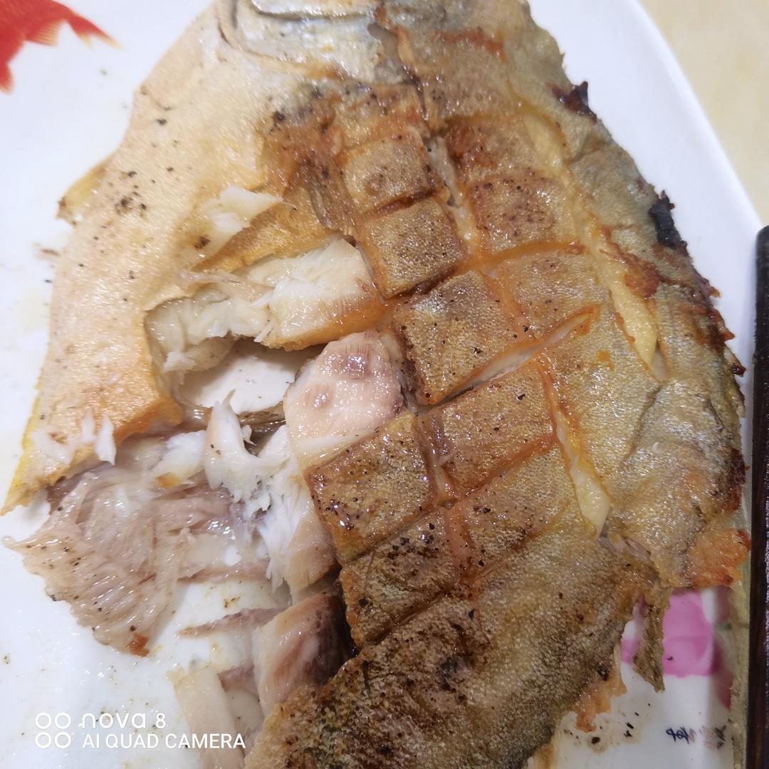 极简极美味——盐煎金鲳鱼