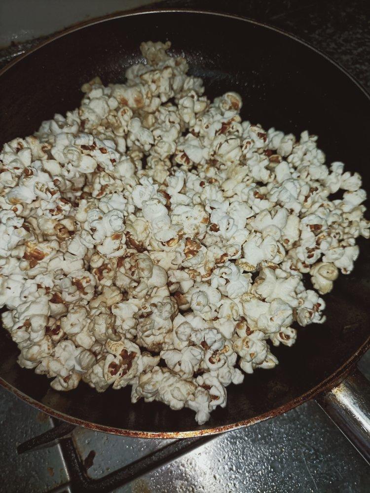 两分钟即可做出香甜可口的爆米花，少油少糖特简单，你造吗
