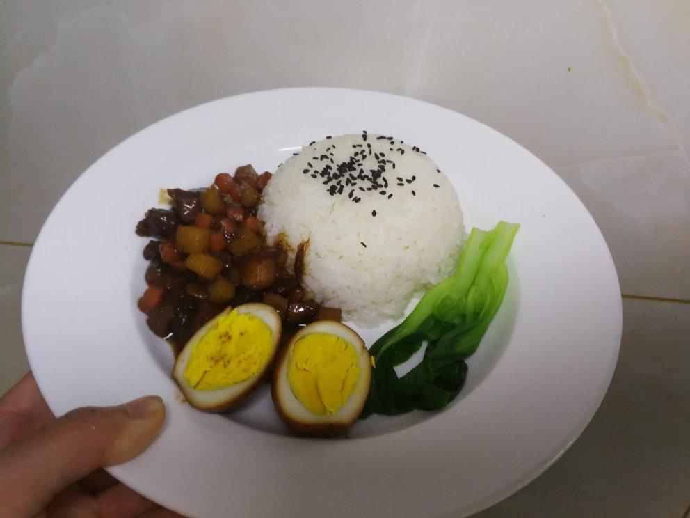 一碗高颜值有内涵的台湾卤肉饭