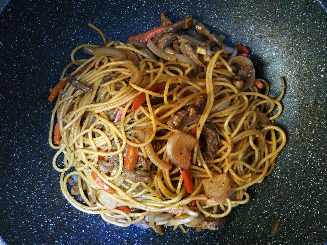 比餐厅好吃的黑椒牛柳意面🍝零失败简单教程