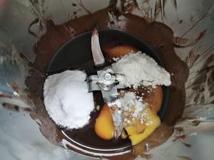 巧克力熔岩蛋糕（小美版）的做法 步骤4