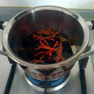 格格奶奶私房菜-炝拌菜系列之花椒油炝拌木耳腐竹的做法 步骤3