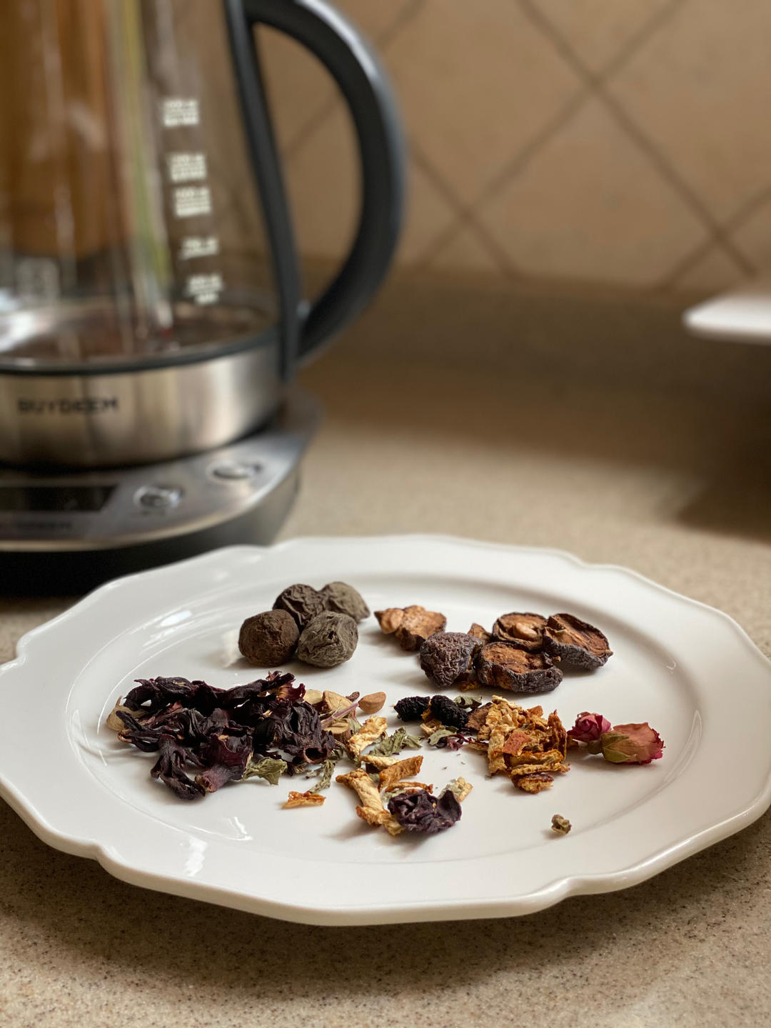 蒸香芹菜肉丸+油泼巴沙鱼【4月北鼎蒸炖锅食谱】