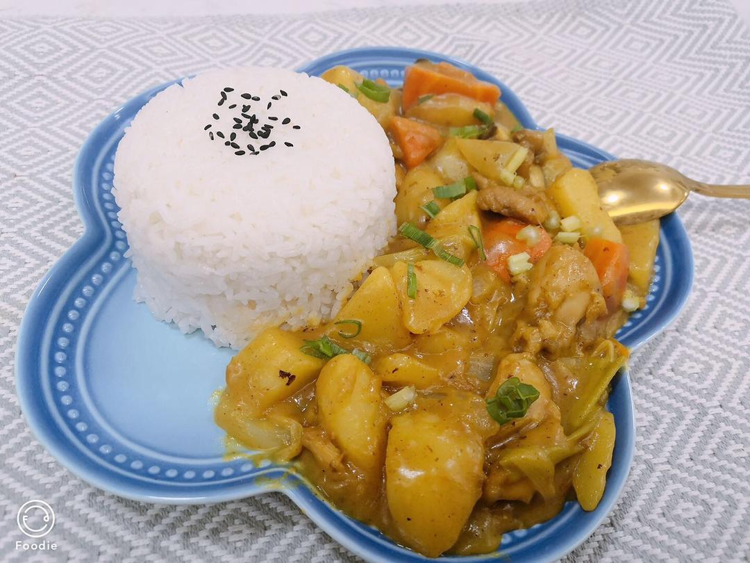 咖喱鸡肉饭