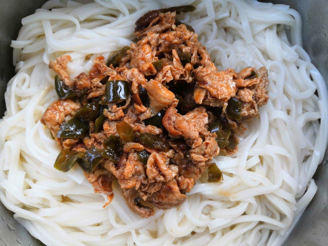 青椒/尖椒鸡蛋打卤面