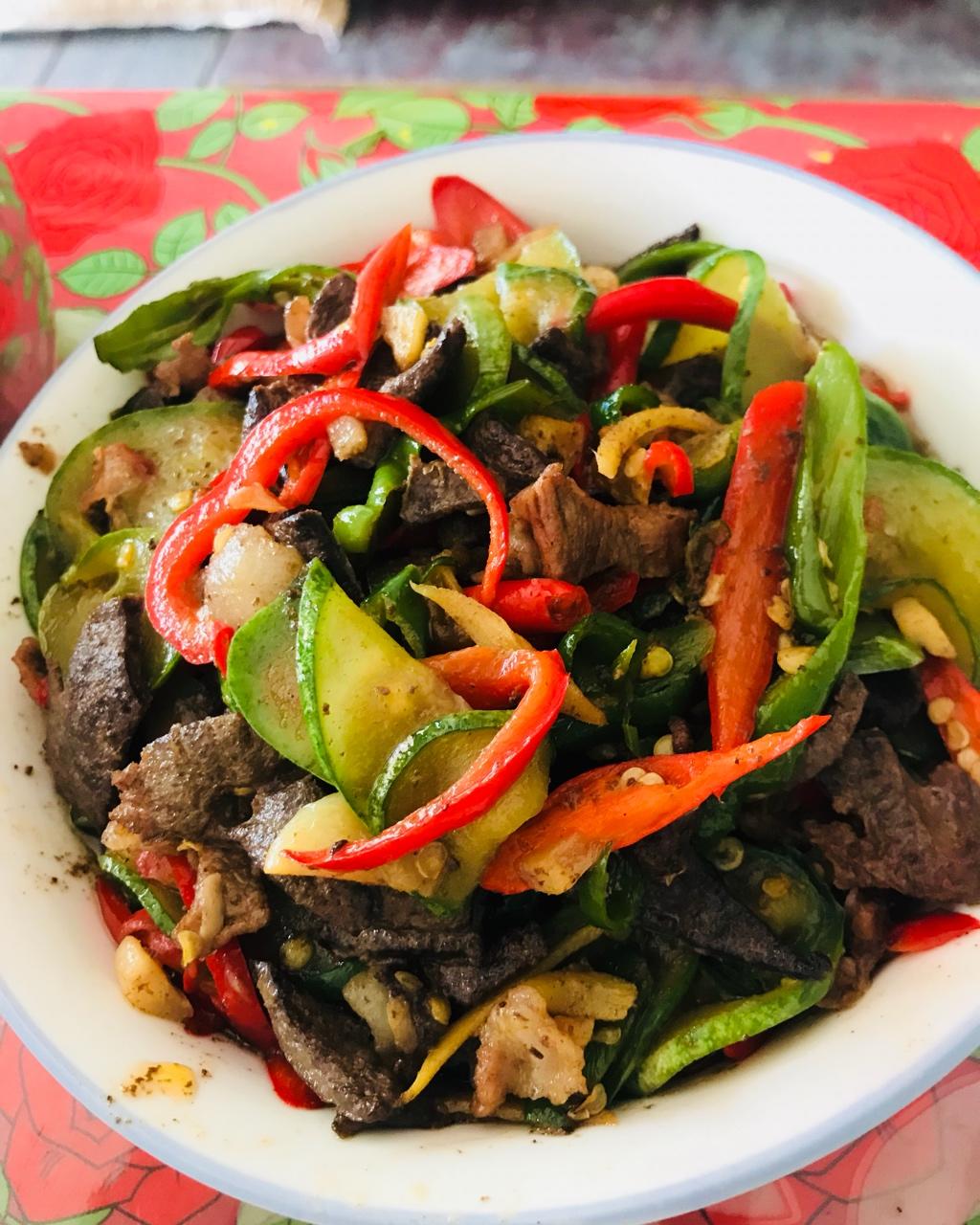 辣椒黄瓜溜猪肝