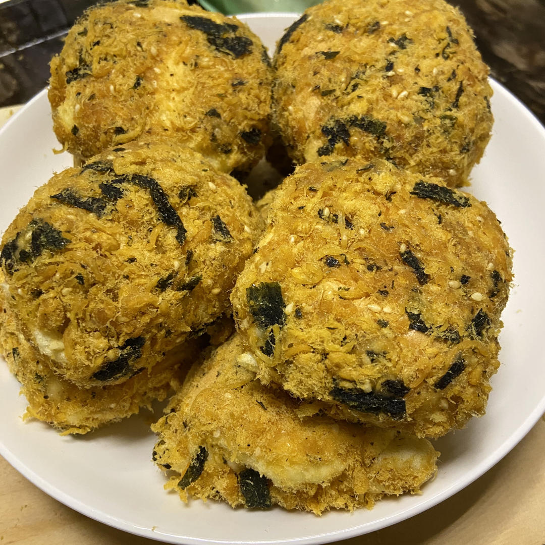 爆浆肉松小贝